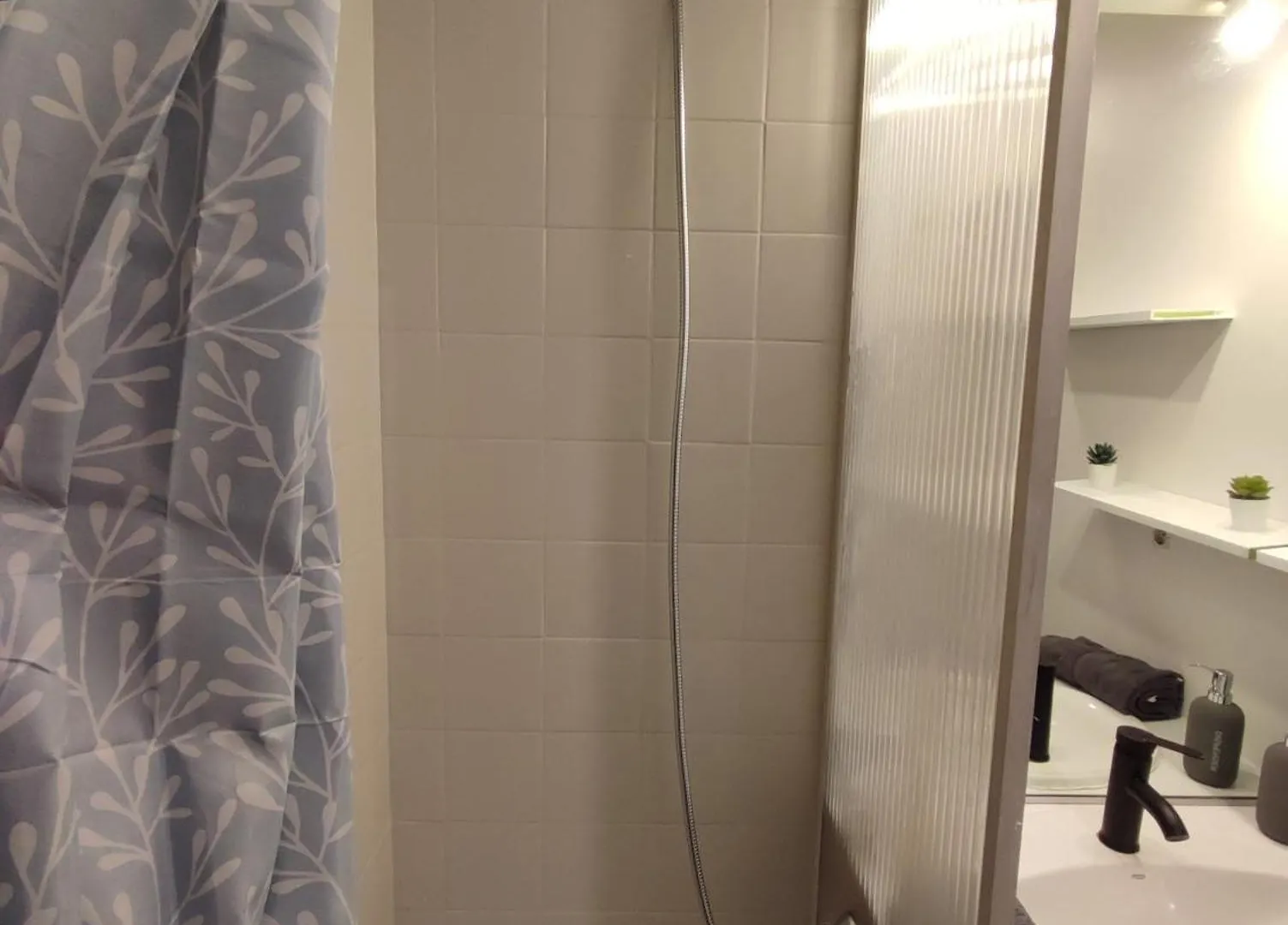 Appartement Climatise Tout Equipe A 6Min De La Gare St Charles Marseille France