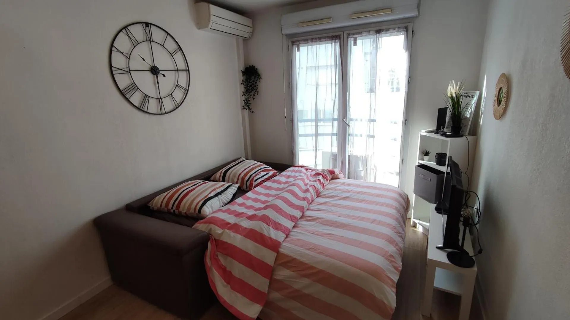 Appartement Climatise Tout Equipe A 6Min De La Gare St Charles Marseille Apartment