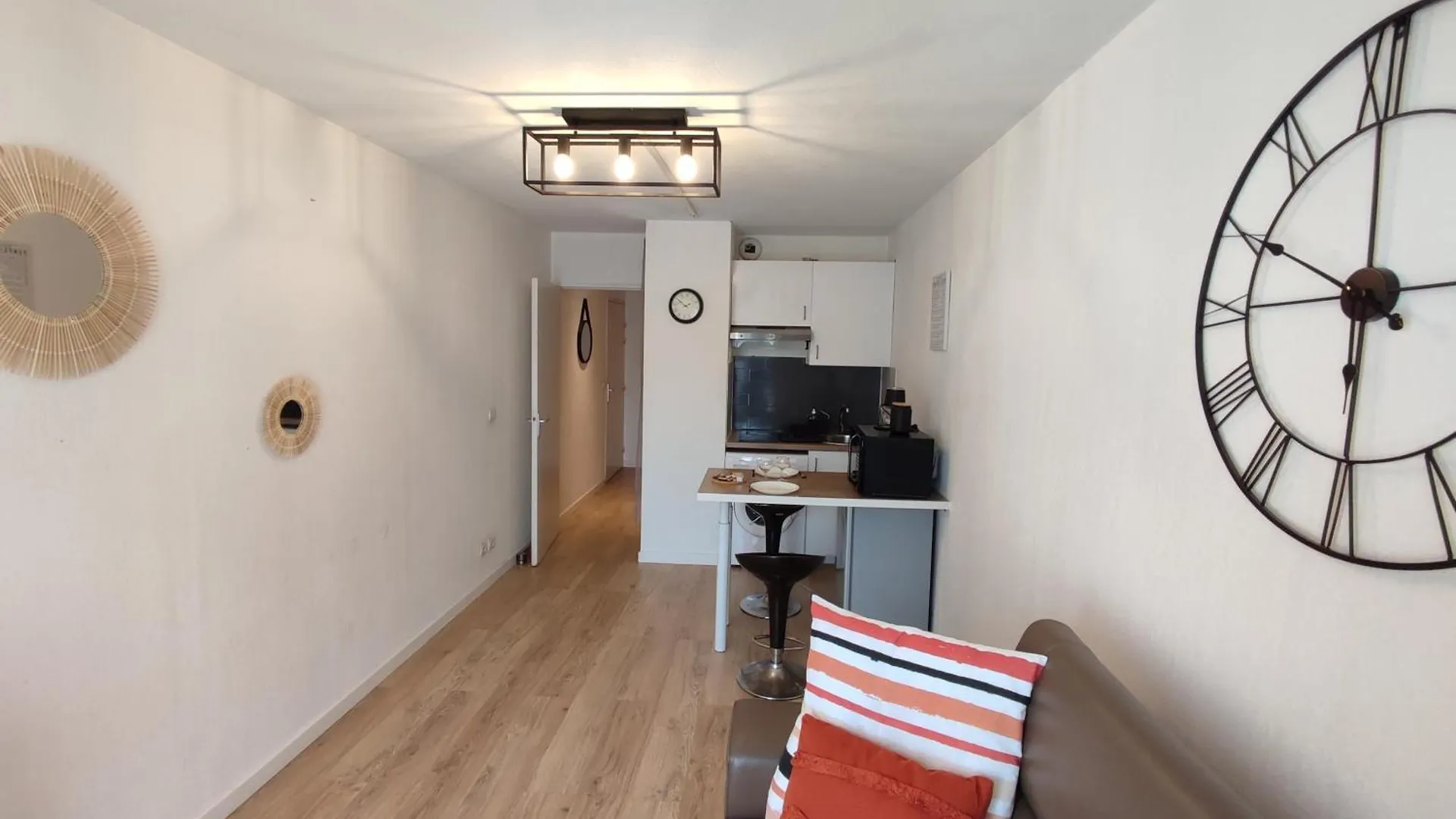 Apartment Appartement Climatise Tout Equipe A 6Min De La Gare St Charles Marseille France